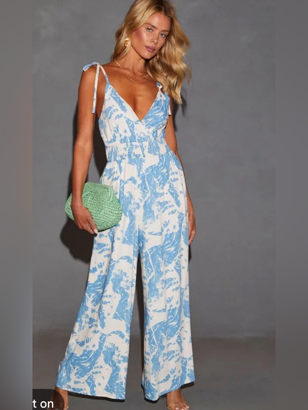 Vici wide leg tie strap jumpsuit blue cream size small